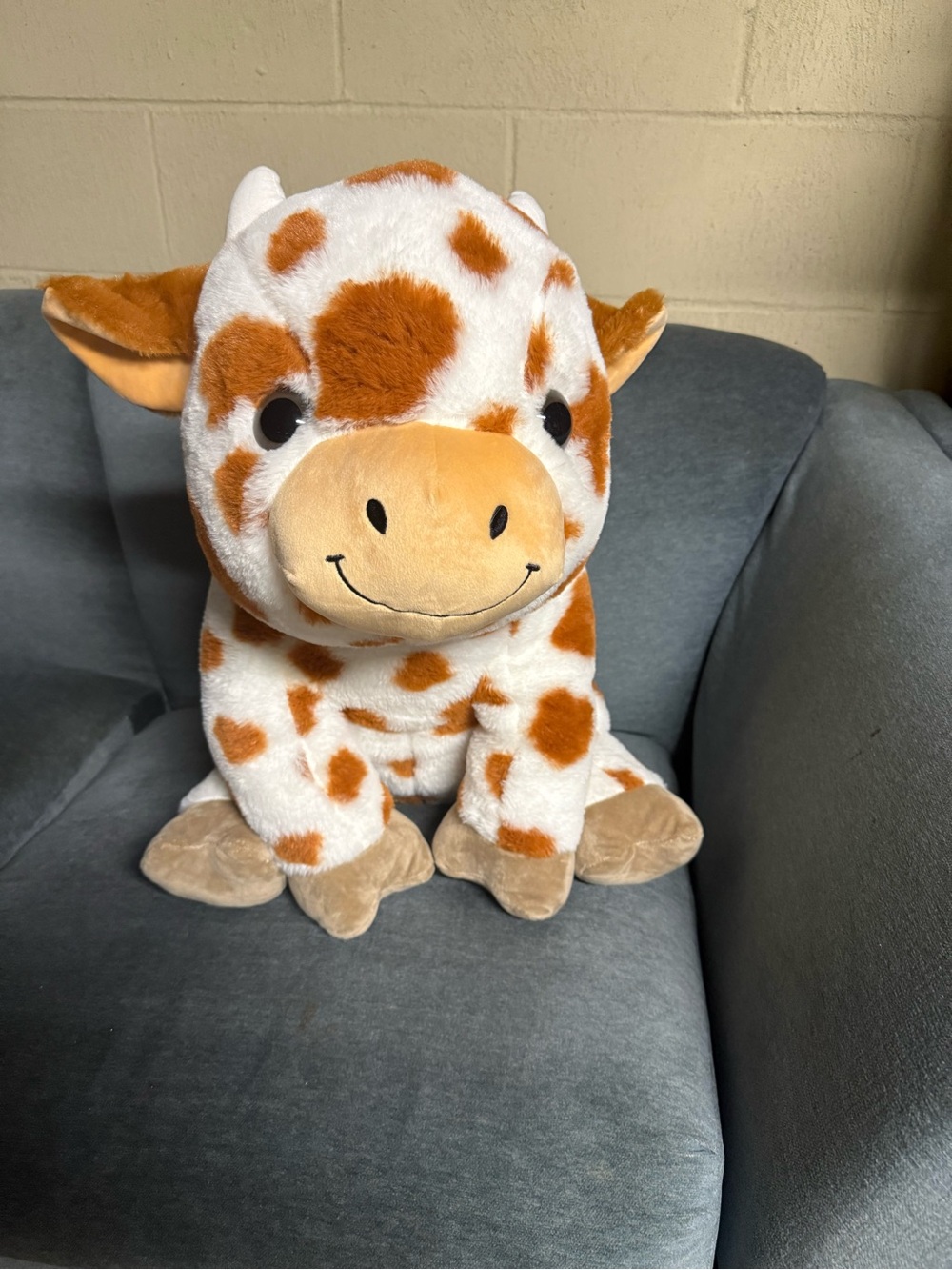Plush Longhorn Stuffed Animal - White and Brown Cozy Toy